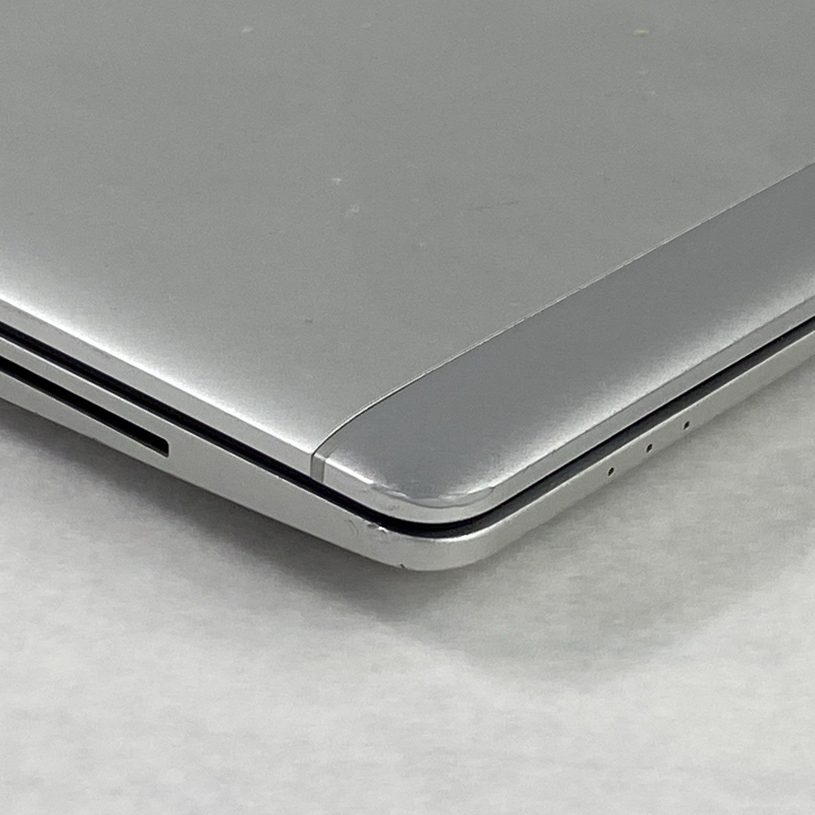 HP EliteBook 850 G6 Core i5-8365U 1.60 GHz 8 GB RAM 15.6" No HDD No OS
