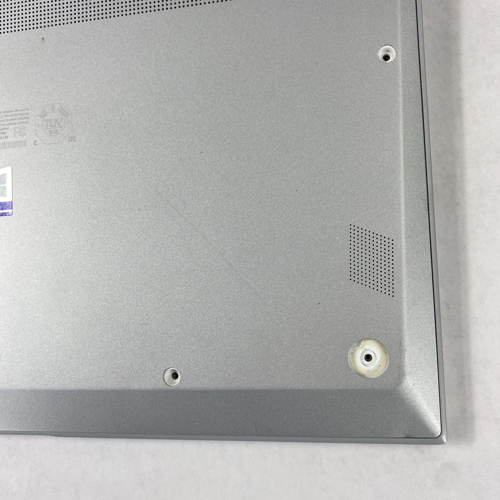 LG Gram 17Z90P-N.APS5U1 Intel Core i7-1165G7 2.80 GHz 16 GB RAM 17" No SSD No OS