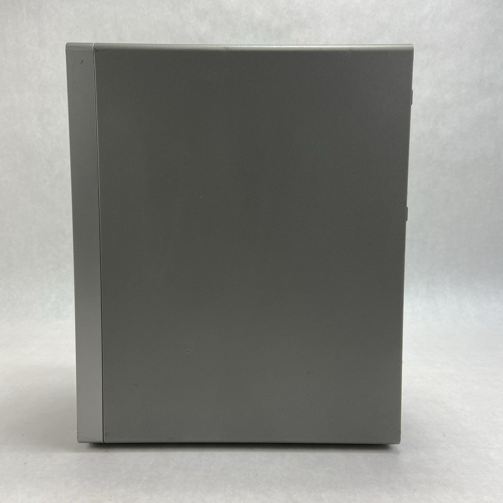 Lenovo Ideacentre 5 14IOB6 MT Intel Core i7-10700 2.1GHz 16GB RAM No HDD No OS4