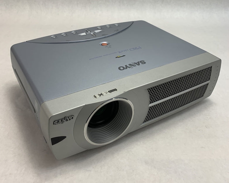Sanyo PLC-XU37 PRO xtraX Multiverse Projector - No Remote