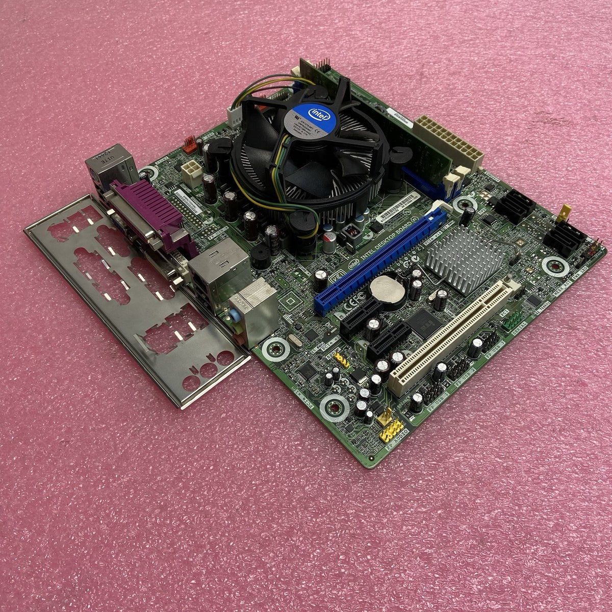 Intel DH61CR Motherboard Intel Core i5-3330 3GHz 4GB RAM w/IO Shield0