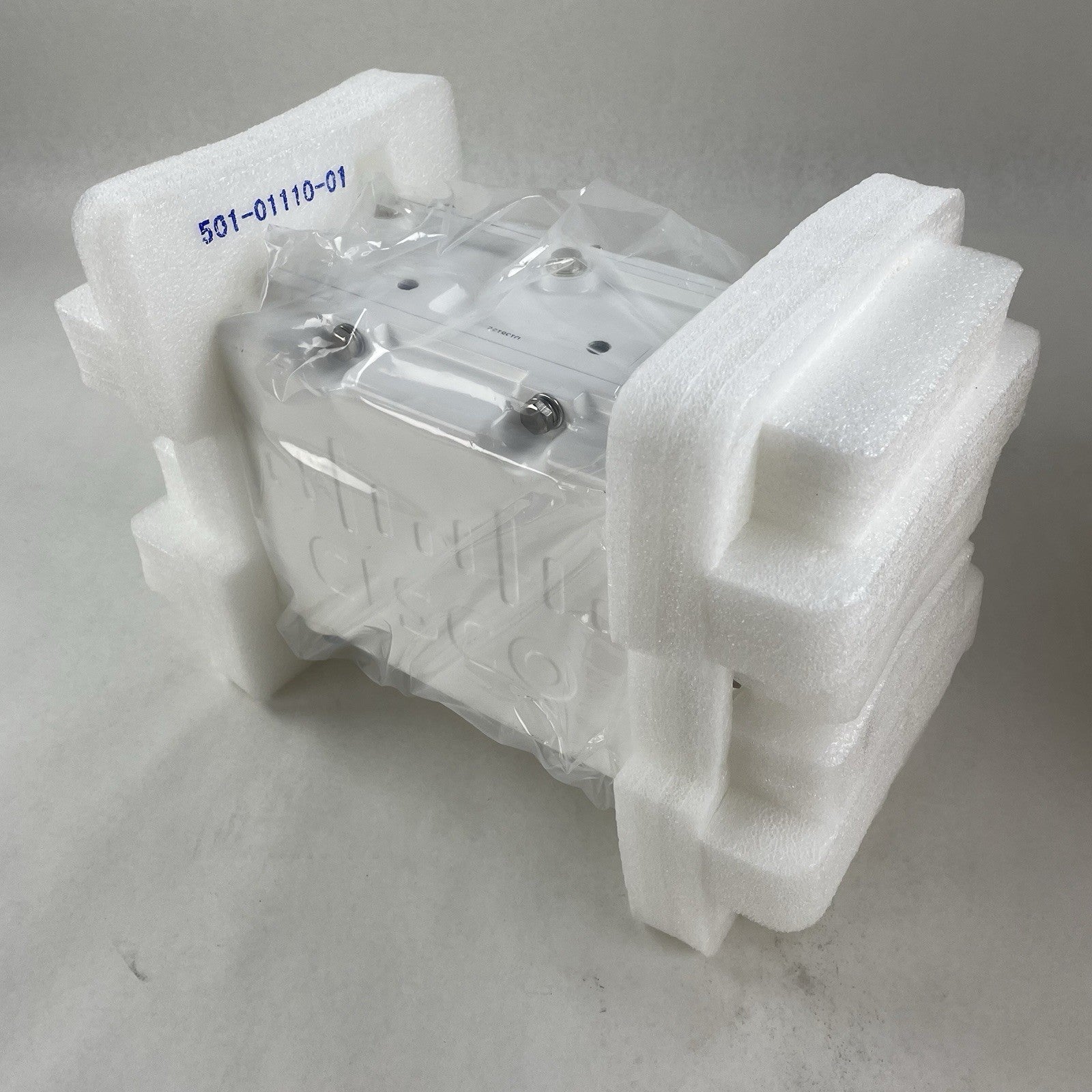 Cisco AIR-CAP1552E-A-K9 Outdoor Mesh Access Point w/ 3 Antennas AIR-ANT2547V-N