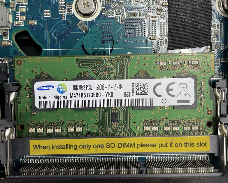 ZOTAC ZBox C1325 Nano Micro Celeron N3160 1.60 GHz 4 GB RAM No SSD No OS