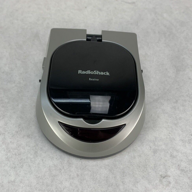 RadioShack 2.4Hz Wireless Audio/Video Sender with IR Extender 15-126R Receiver