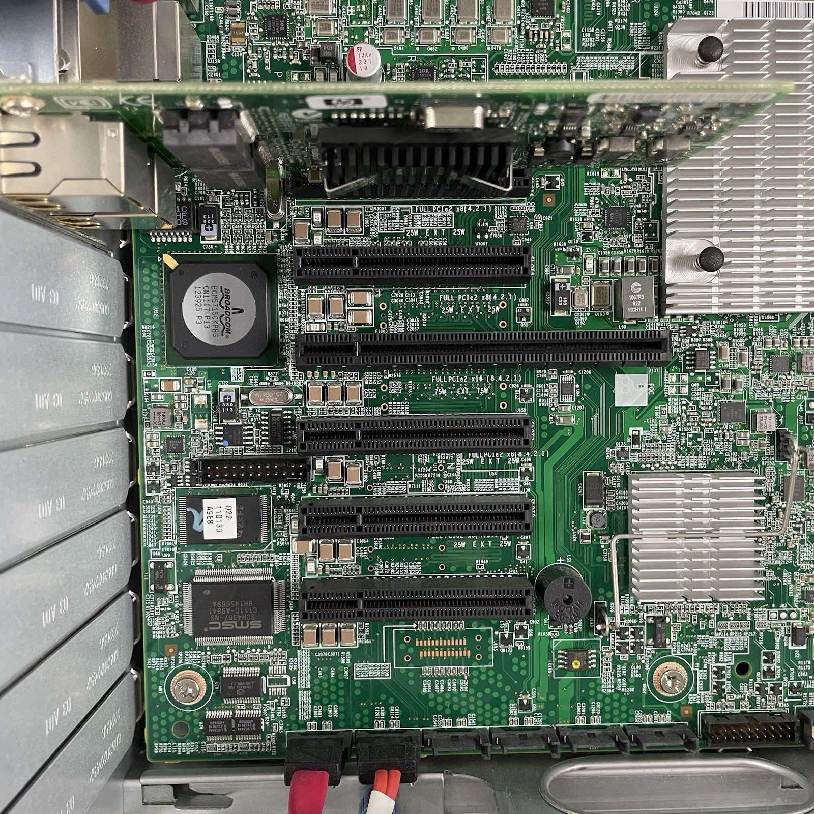 HP Prolient ML350 G6 1x Xeon E5606 2.13 GHz 32 GB RAM No HDD/GPU16
