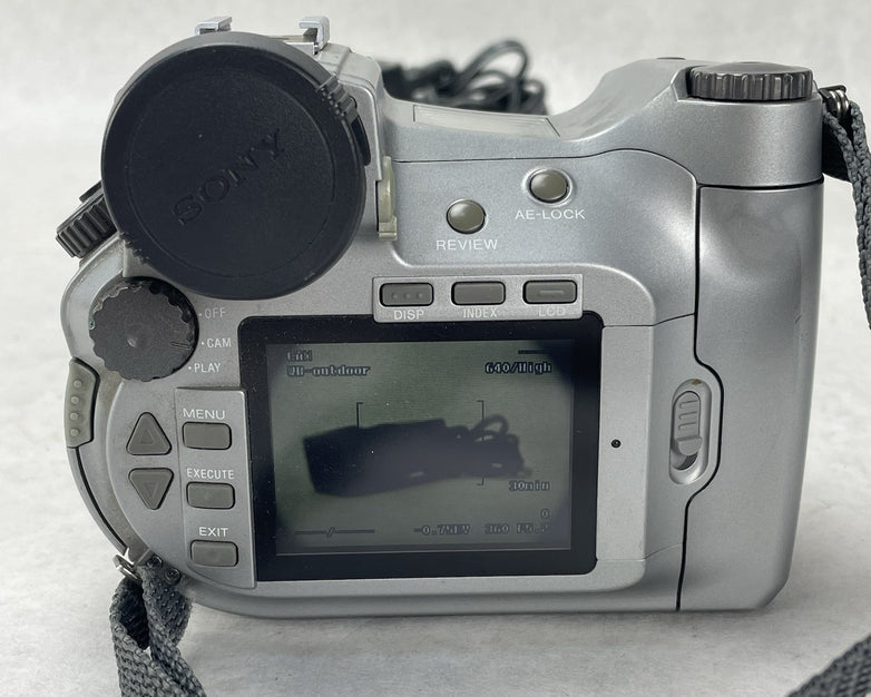 Sony DSC-D700 Digital Still Camera Tested Lens Issue