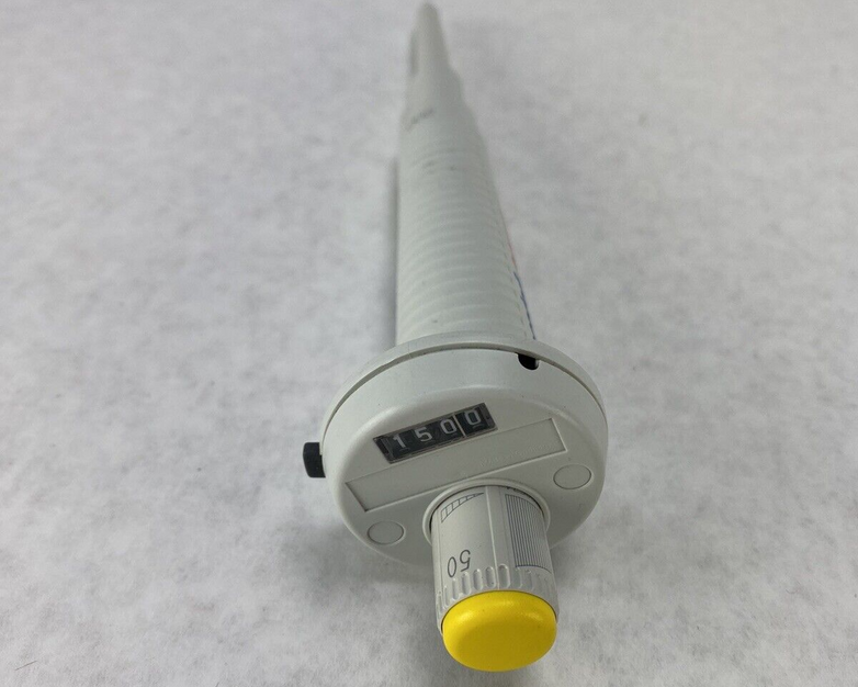 Eppendorf Reference Adjustable Volume Single Channel Pipette 50-200 uL