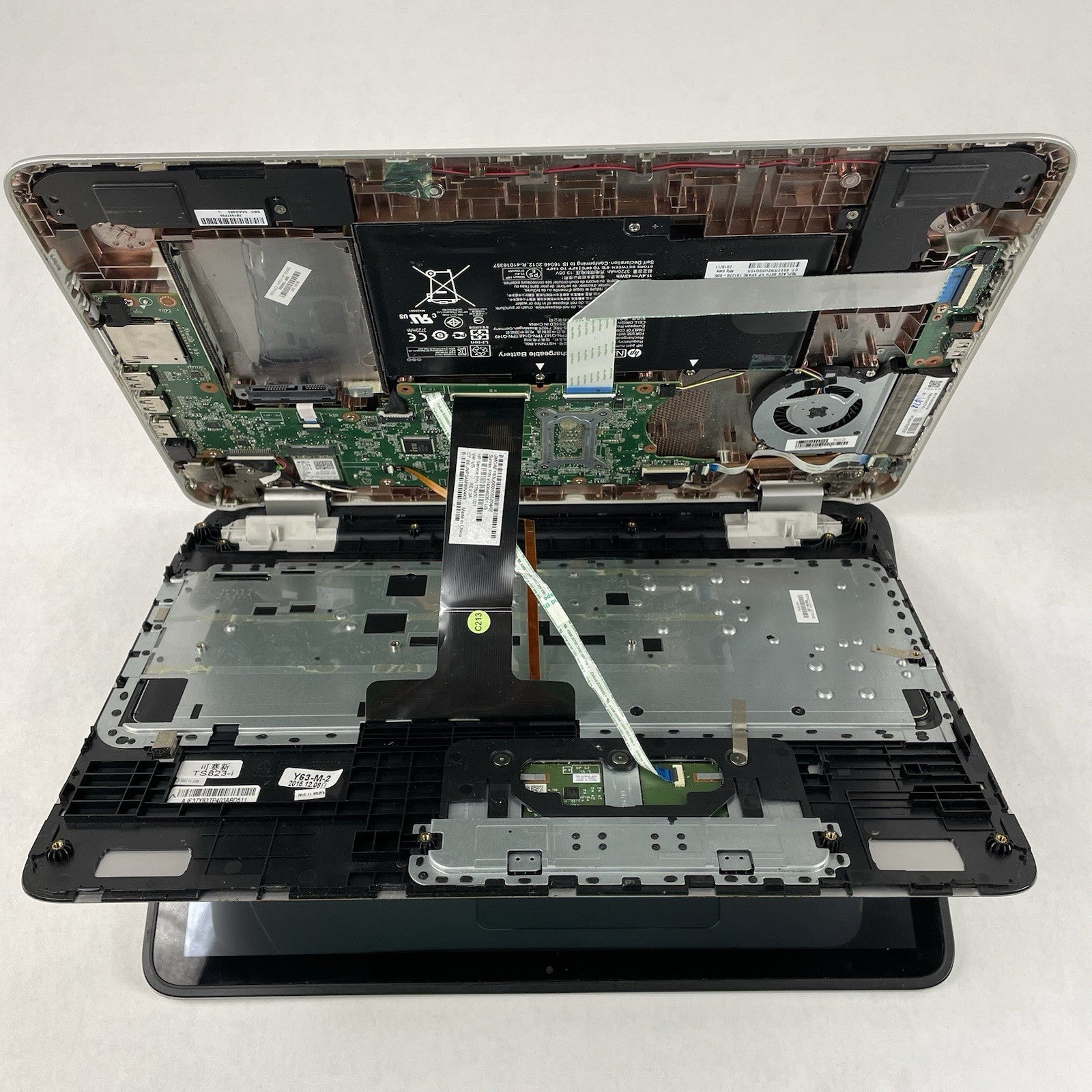 HP ENVY 15-u473cl 15.6" i5-6200U 2.30 GHz 12 GB RAM No SSD/OS/AC16