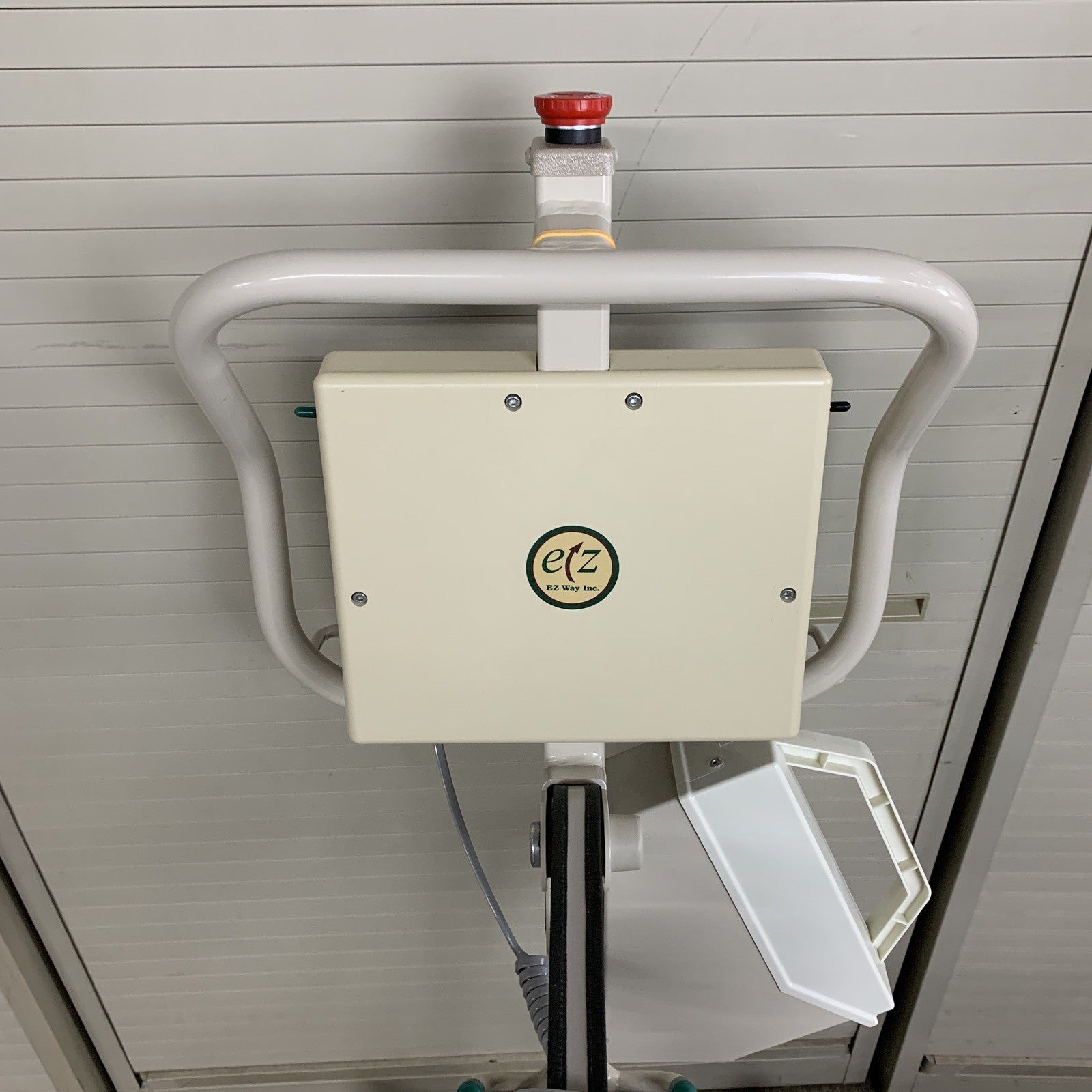 EZ Way EZ Stand 898 Battery Electric Patient Lift Sit-TO-Stand 400 LB