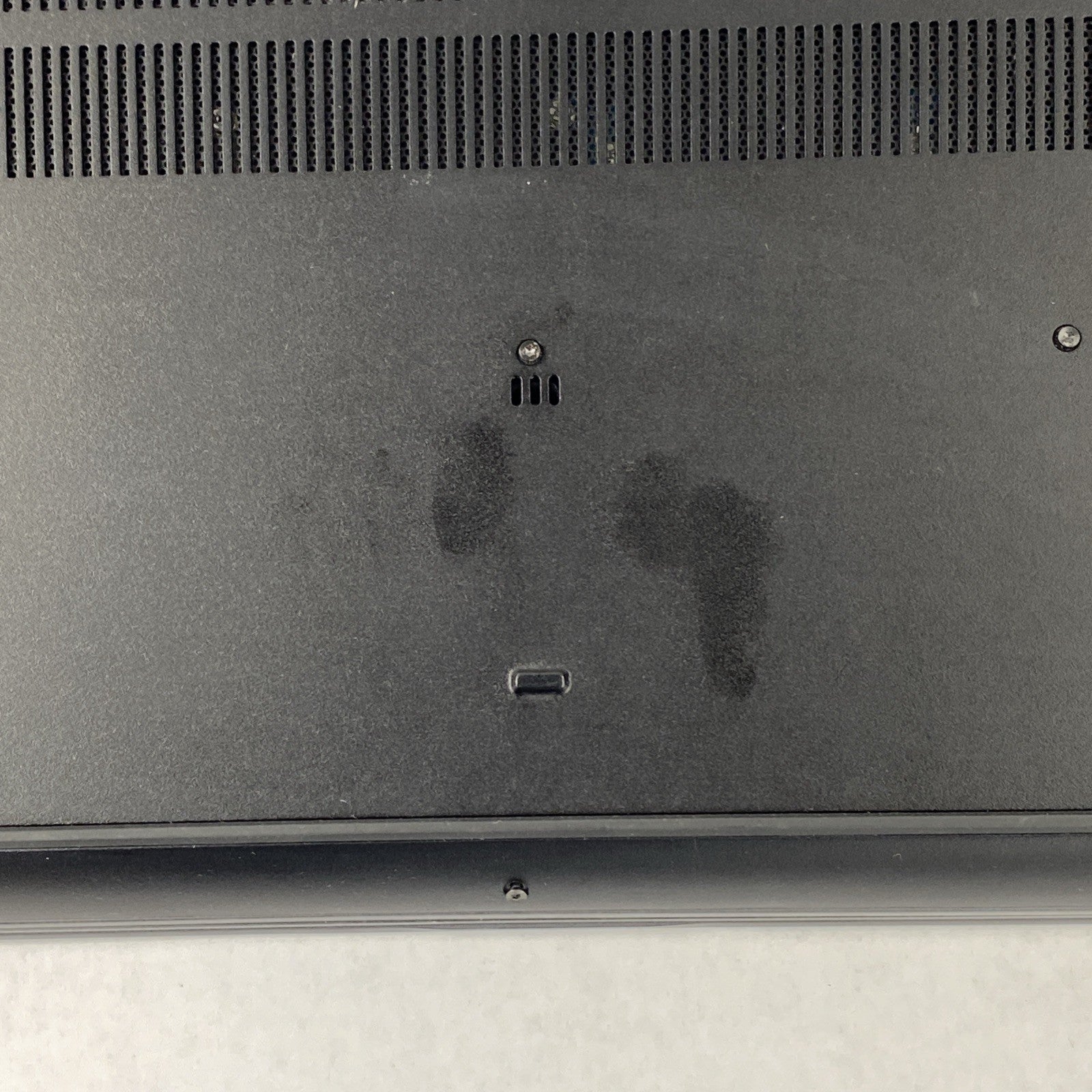 HP ZBook 17 G3 Intel Core i7-6700HQ 2.60 GHz 8 GB RAM 17.3" No HDD No OS