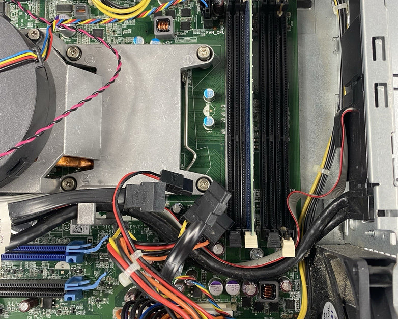 Dell OptiPlex 7010 SFF Intel Core i7-3770 3.4GHz 1x4GB RAM No HDD No OS