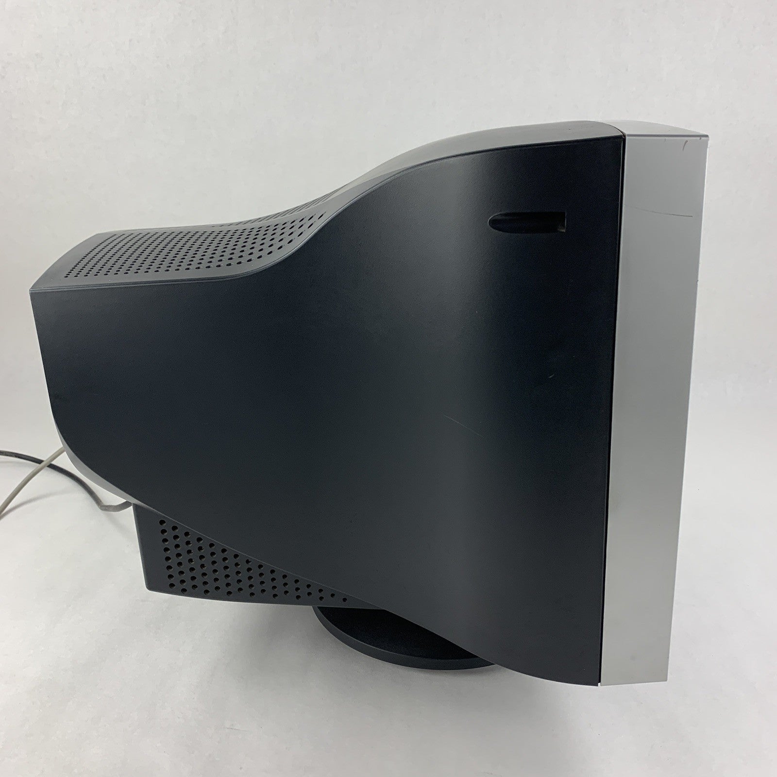 eMachines eView 17f3 786N 17" CRT VGA Color Monitor Computer Retro Gaming