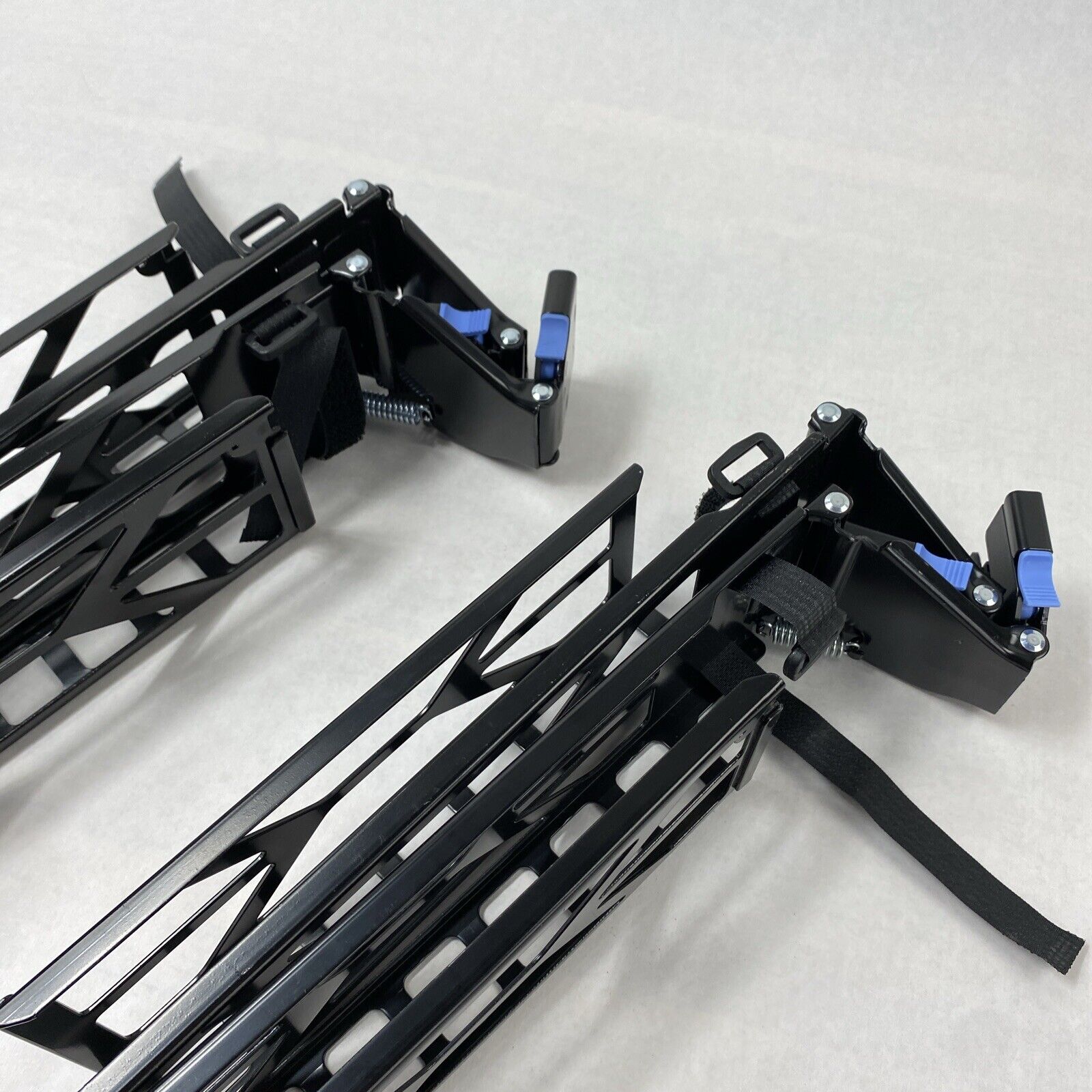 Lot of 2 Dell N1X10 2U Cable Management Arm