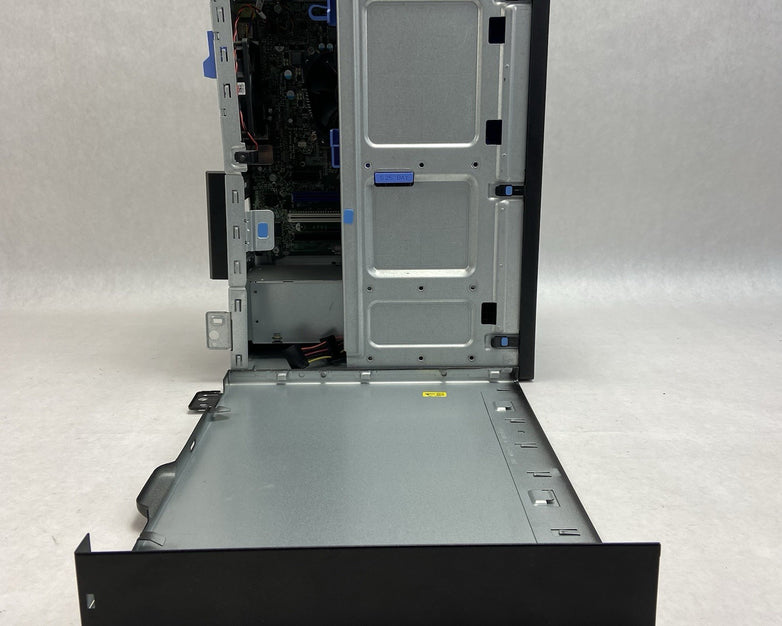 Dell Optiplex 7040 MT Intel Core i7-6700 3.4GHz No RAMHDDOS