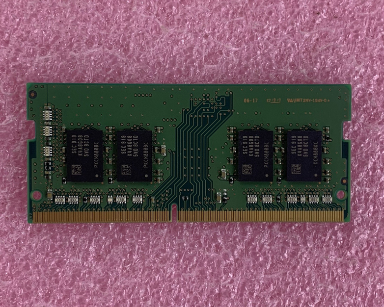 Samsung M471A1K43DB1-CTD  8 GB PC4-21300 DDR4-2666 Laptop Memory Ram