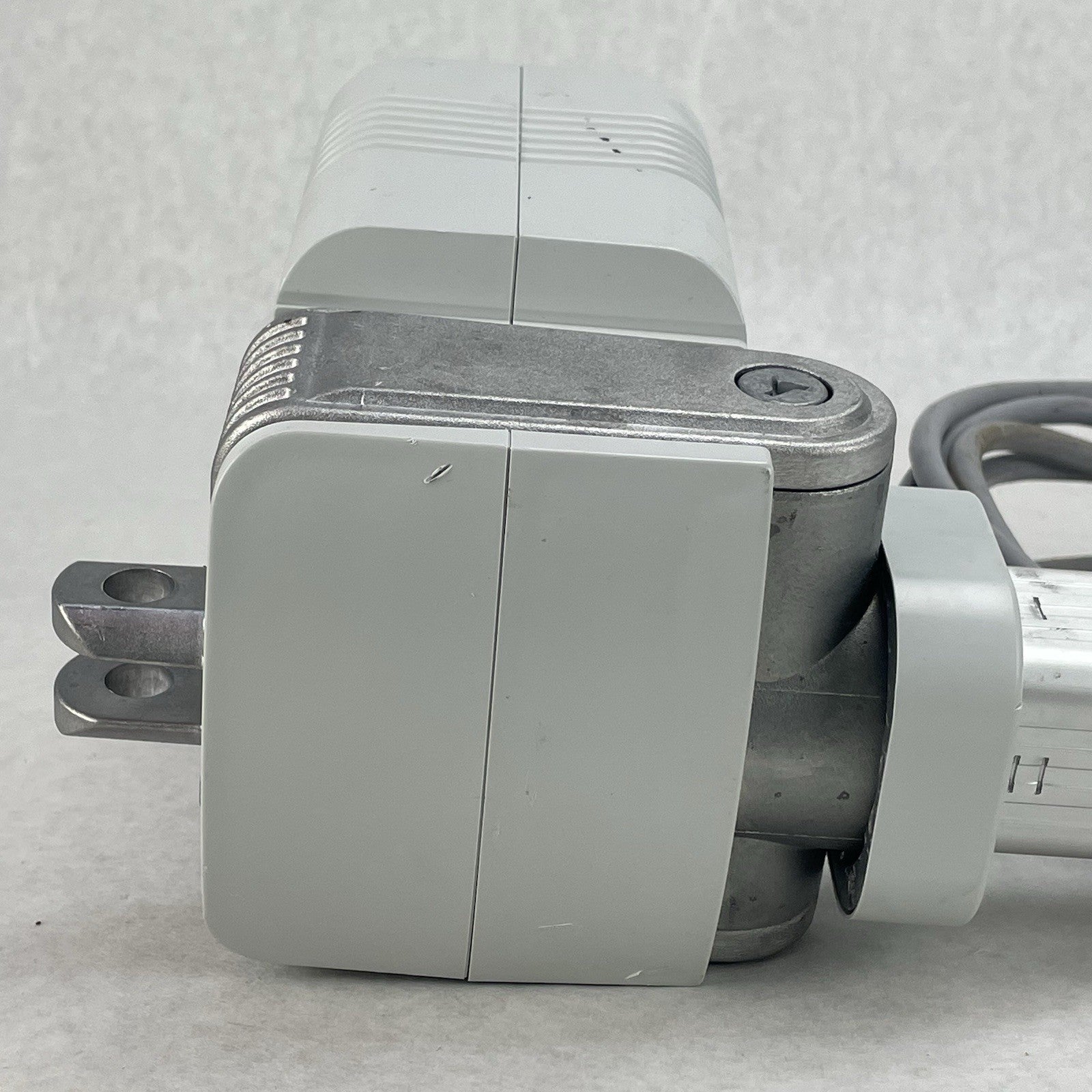 Ewellix MAX74-A200415A0100-000 Linear Actuator Electric 120 VAC Not Fully Tested6