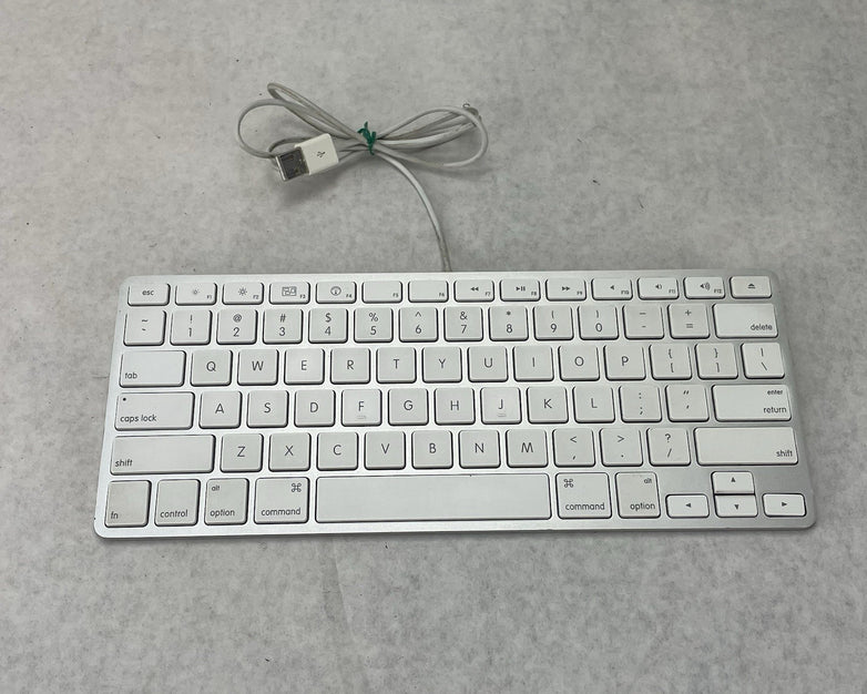 Apple A1242 Wired Keyboard English