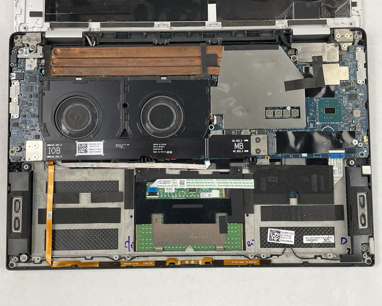 Dell XPS 15 9575 15.6" i5-8305G 2.80 GHz 8 GB RAM No SSD/OS/AC