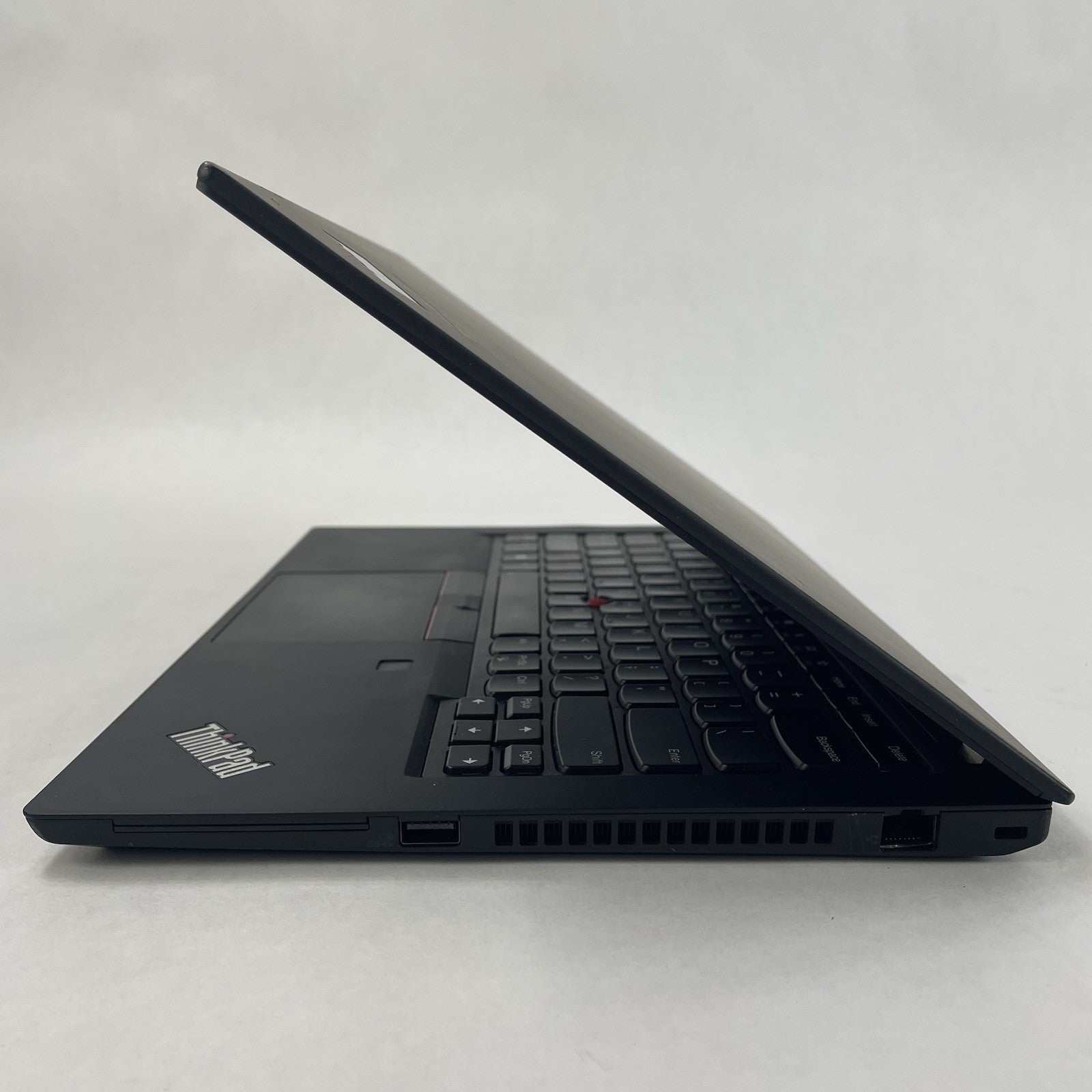 Lenovo ThinkPad T490 14" i5-8365U 1.60 GHz 8 GB RAM No SSD/OS/AC6