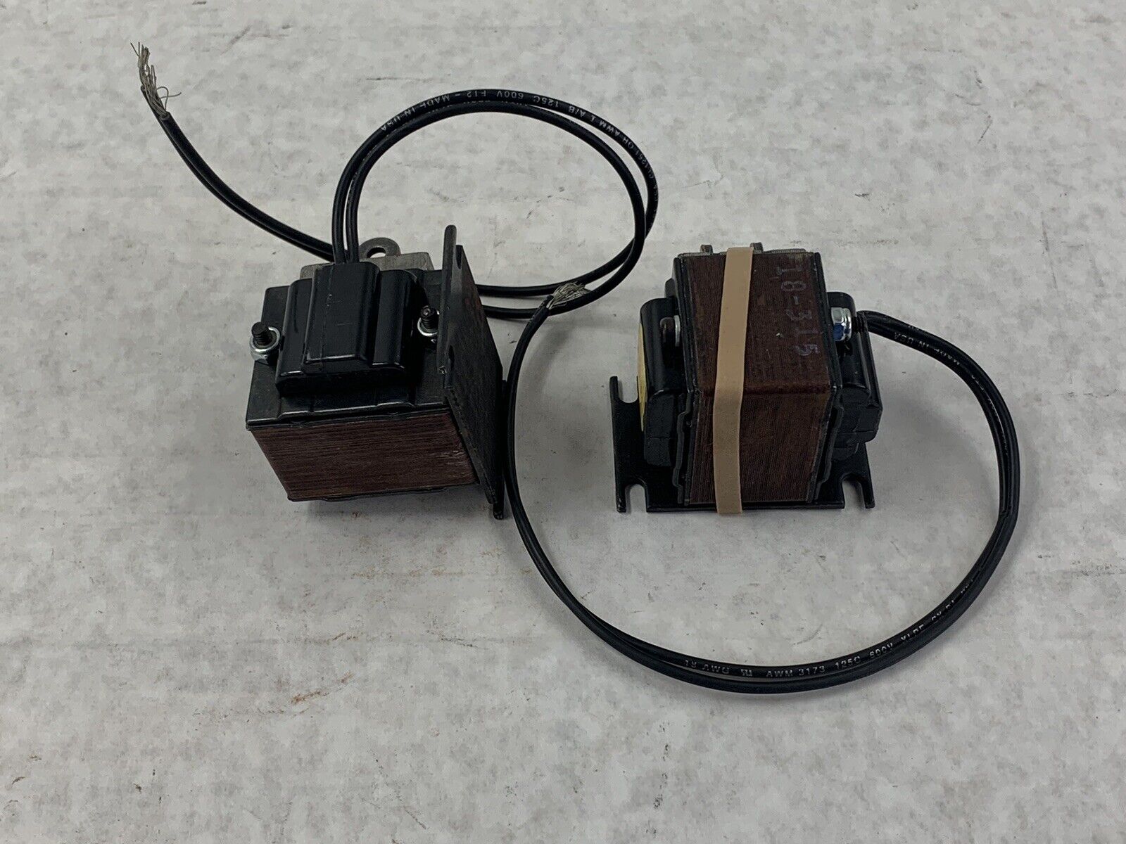 Lot of 2 Decco 9-2107M-323 220/50