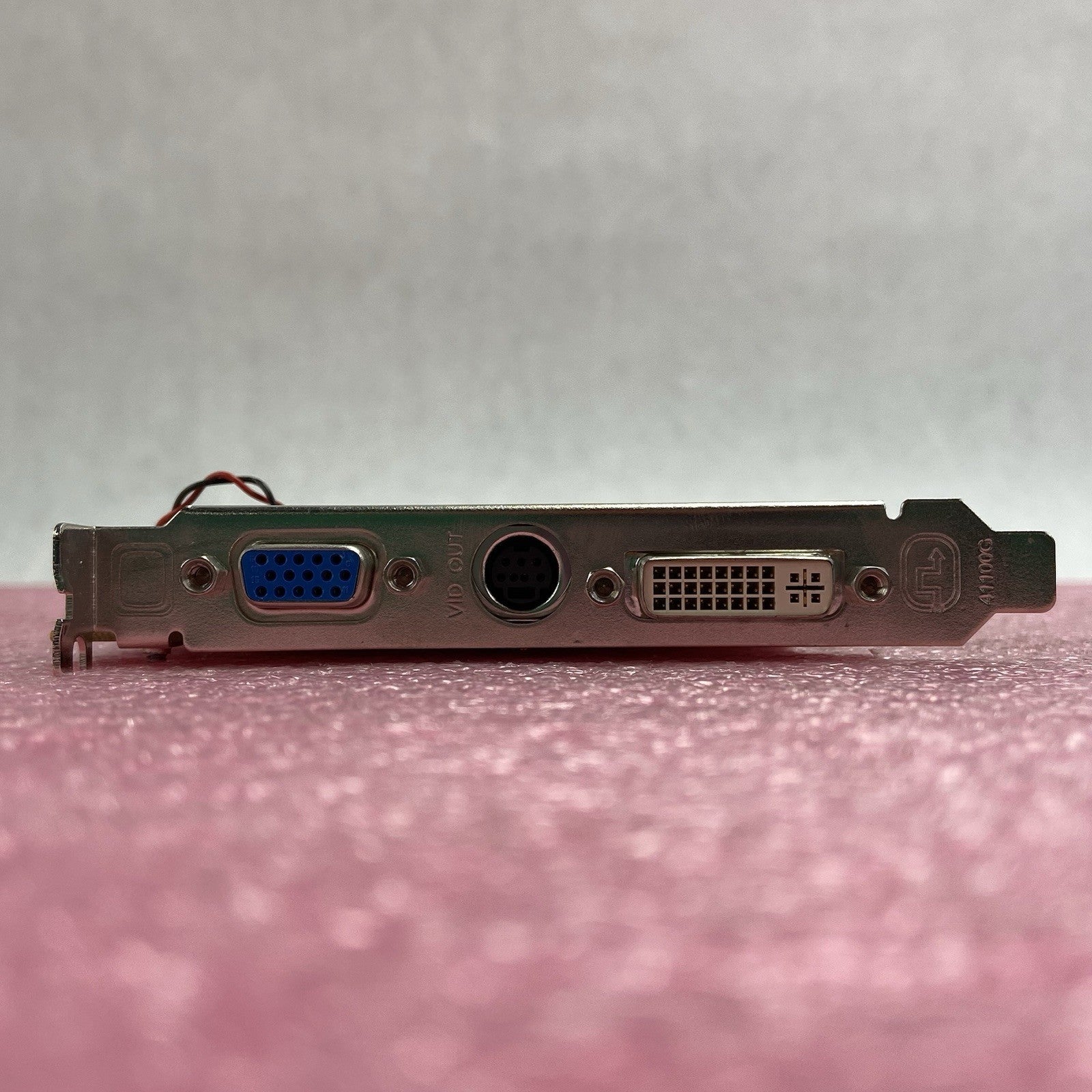 ATI Radeon X1600 Pro 109-A67631-12 512MB PCIe DVI VGA S-Video Graphics Card7