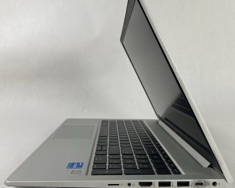 HP ProBook 450 G8 15.6" i5-1135G7 2.40 GHz 8 GB RAM No SSD/OS/AC