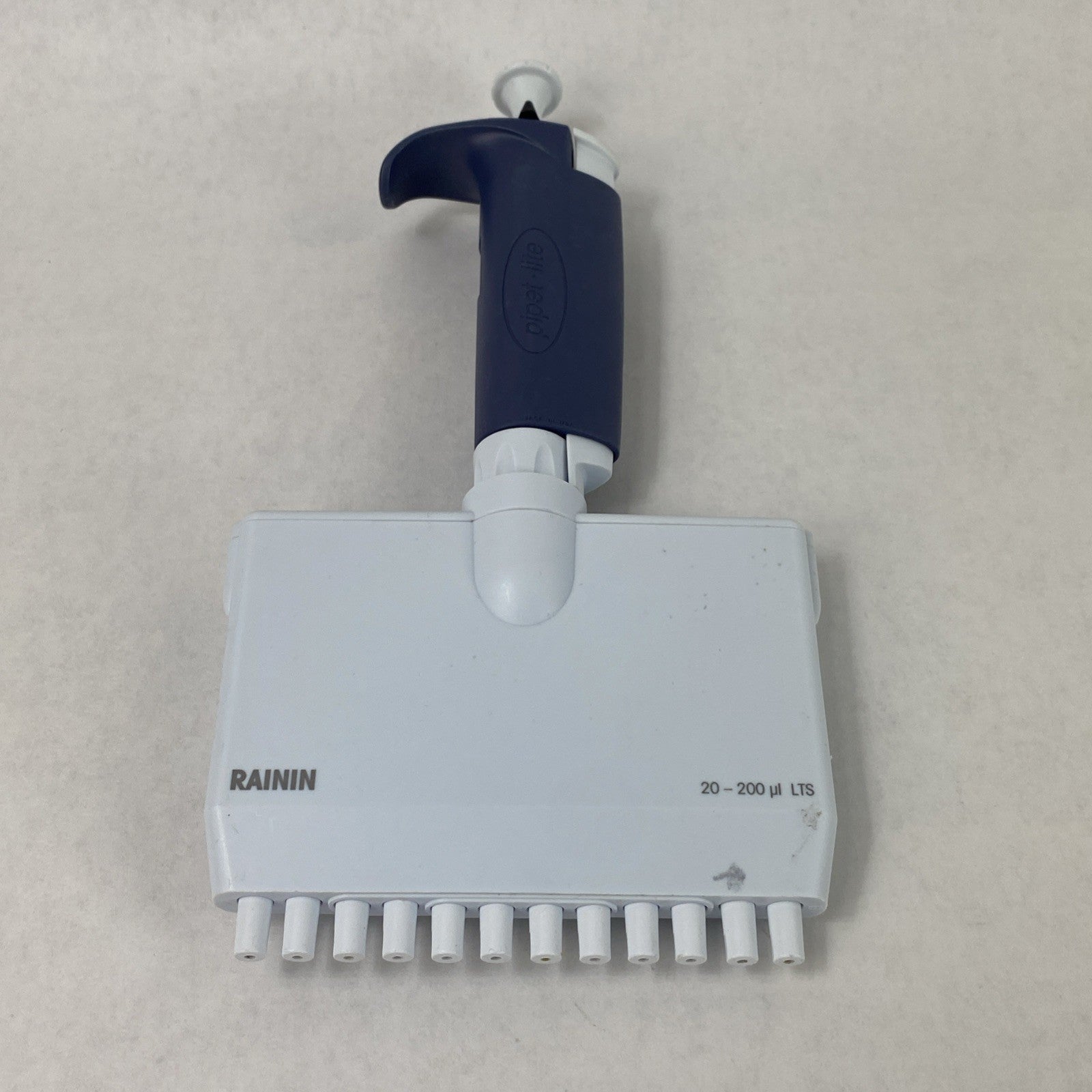 Rainin L200 Pipetlite 20-200 µL LTS 12-Channel Handheld Manuel Pipette3