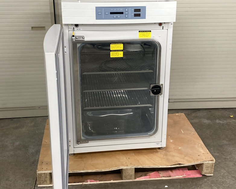 Thermo Fisher Scientific 3110 Forma Series II Water Jacketed CO2 Incubator