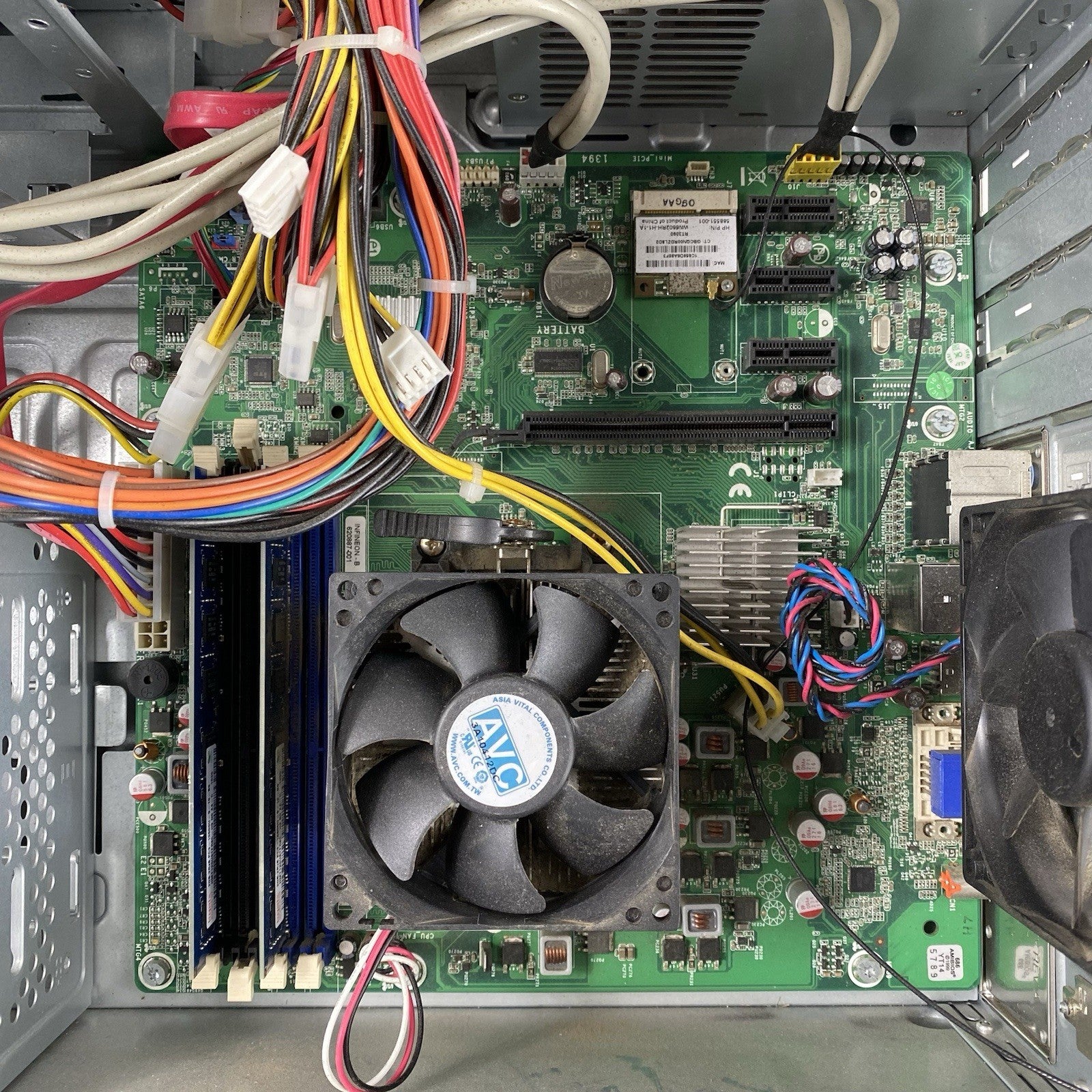 HP P6616F MT AMD Phenom 2 x4 830 2.80GHz 4GB RAM No HDD No OS