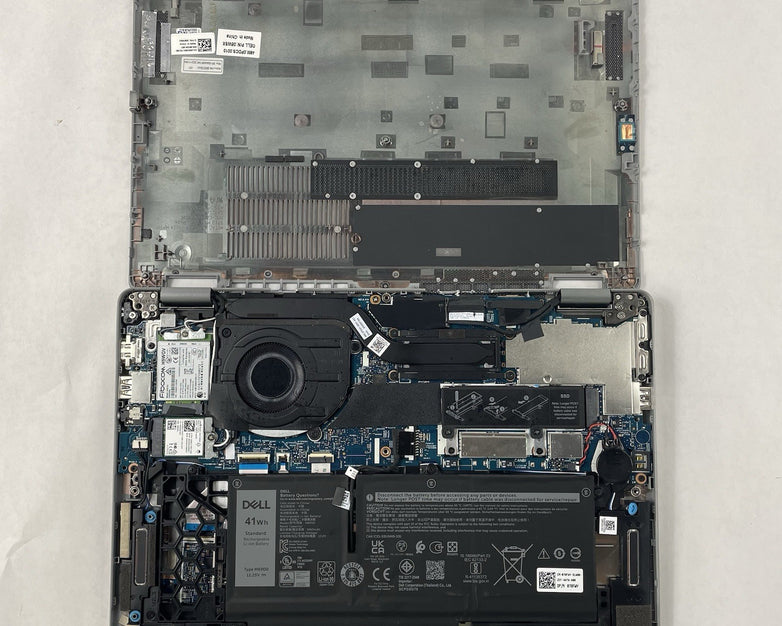Dell Latitude 5330 13.3" i5-1235U 3.96 GHz 16 GB RAM No SSD/OS/AC - Bad Vents