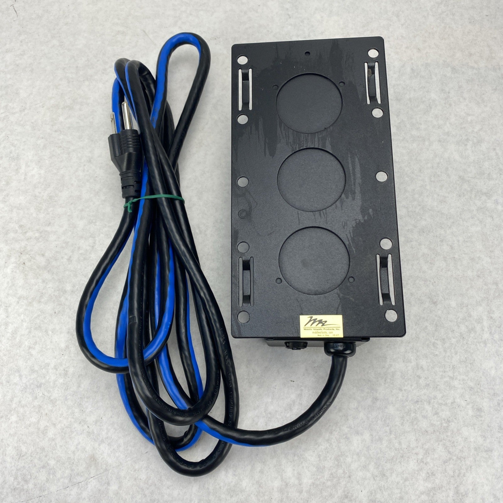 Middle Atlantic Products RLM-15-1C 15 AMP Module5
