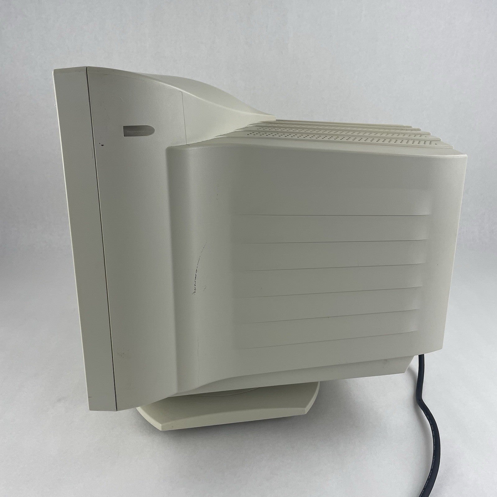 CTX Ultra Screen PR700 16" CRT Color VGA Tube Computer Monitor Retro Gaming