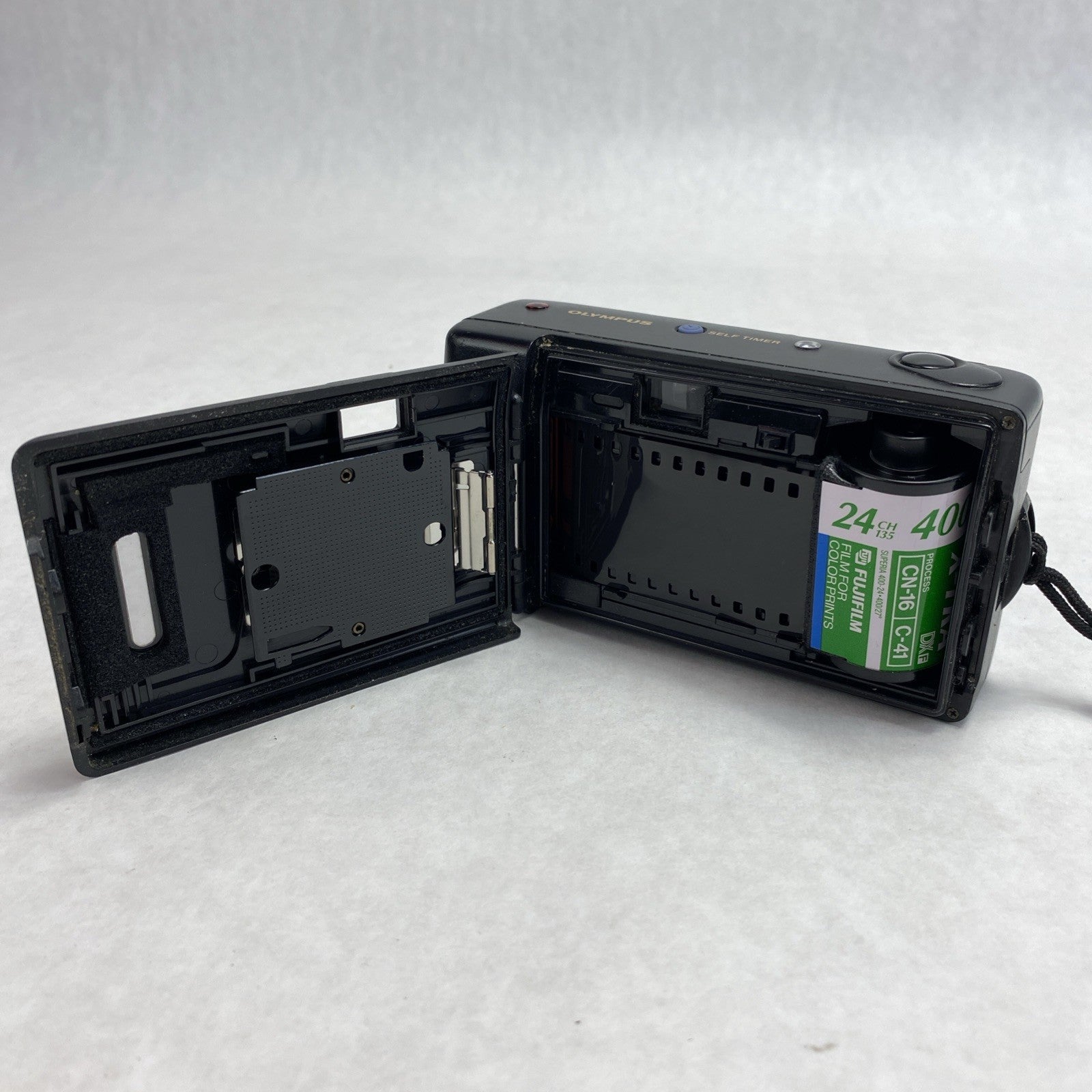 Olympus Infinity Jr 35mm Point And Shoot Film Camera - Tested8