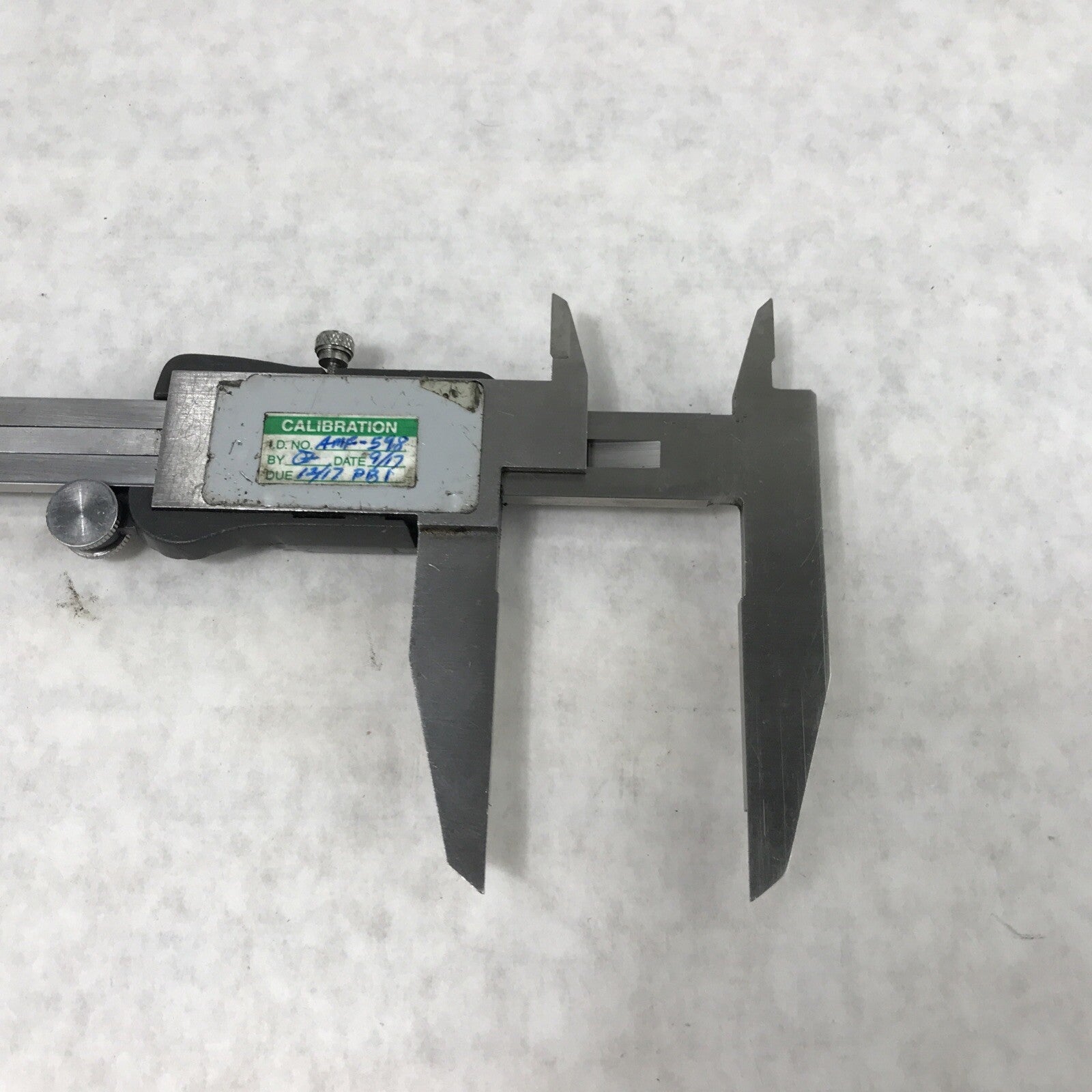 Starrett 799A-12/300 Electronic Caliper Micrometer 67621 - Missing Battery Cover