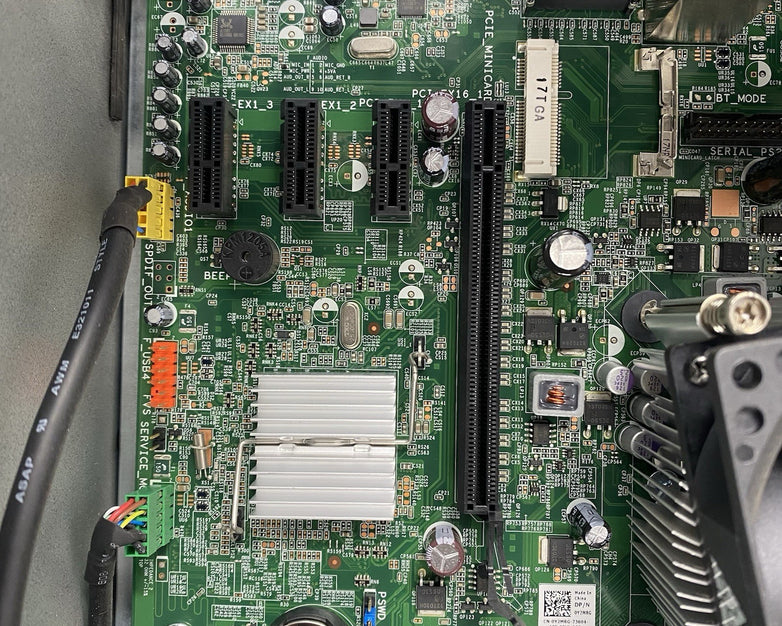 Dell Vostro 460 MT Intel Core i5-2400 3.1GHz 1x4GB RAM No HDD No OS