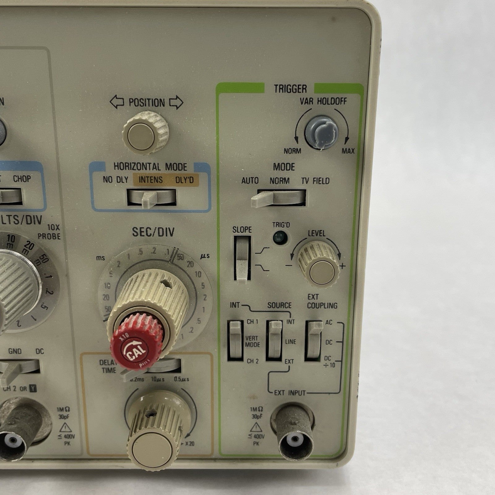 Tektronix 2213 Analog Oscilloscope 60MHZ