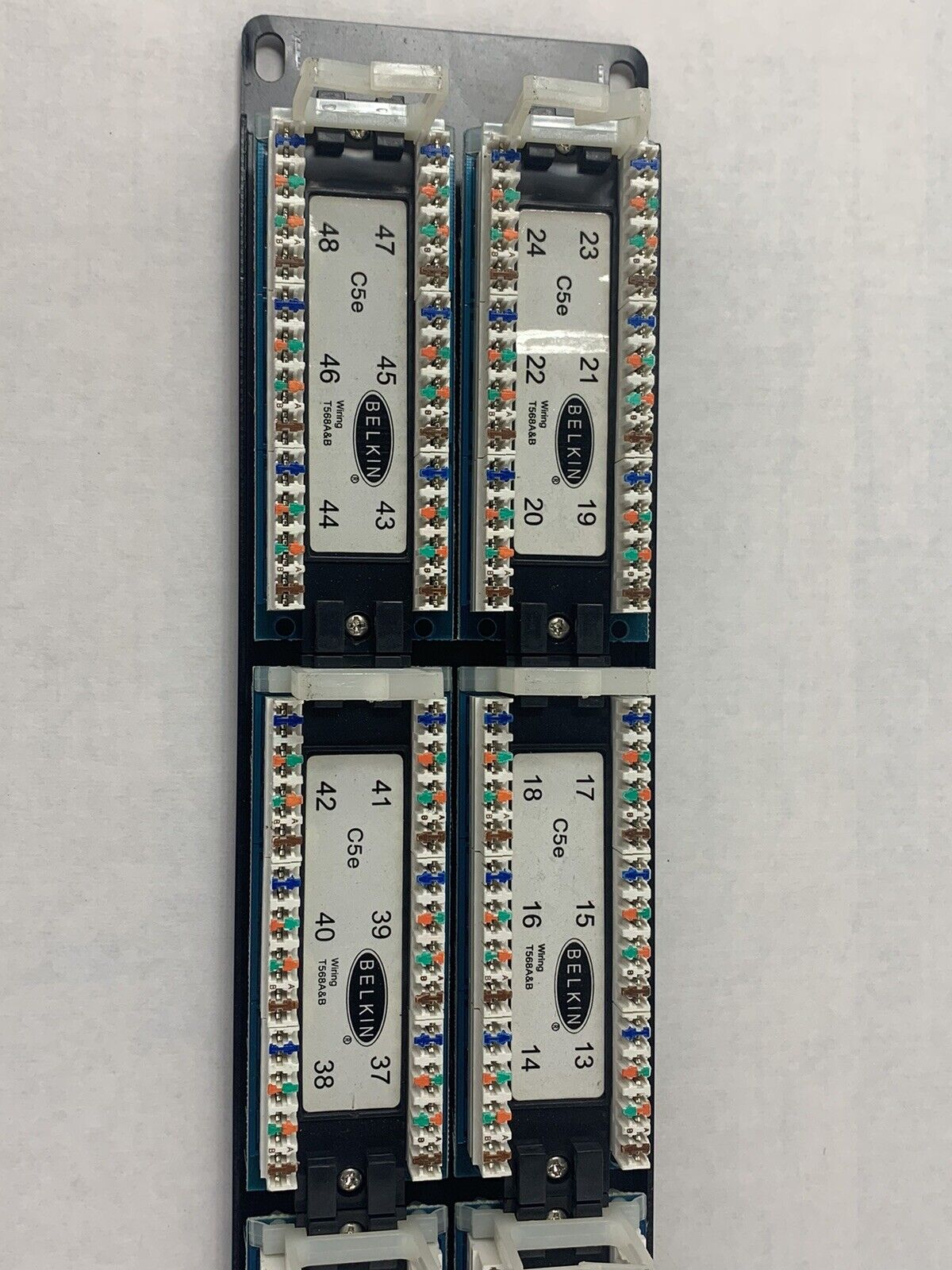 Belkin CAT5 Patch Panel Belkin 1R72 Wiring T568A&B E178881, 48 Port Panel