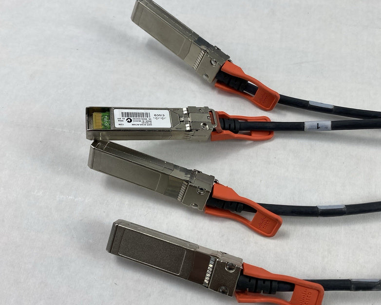 Cisco QSFP-4X10G-AC10M E357317-S CL2 26AWG 10m Cable