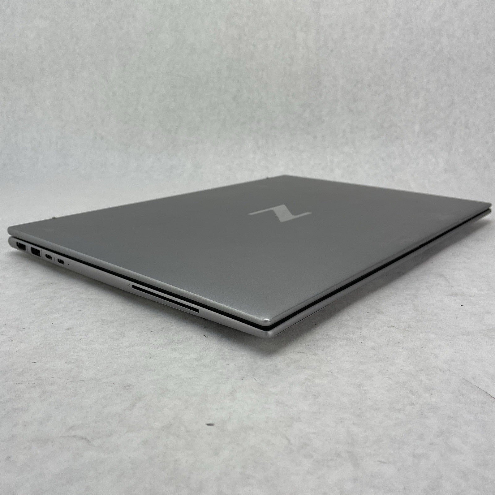 HP ZBook FireFly G9 16" i7-1260P 2.079 GHz 16 GB RAM No SSD/OS/AC - Sticky Keys7