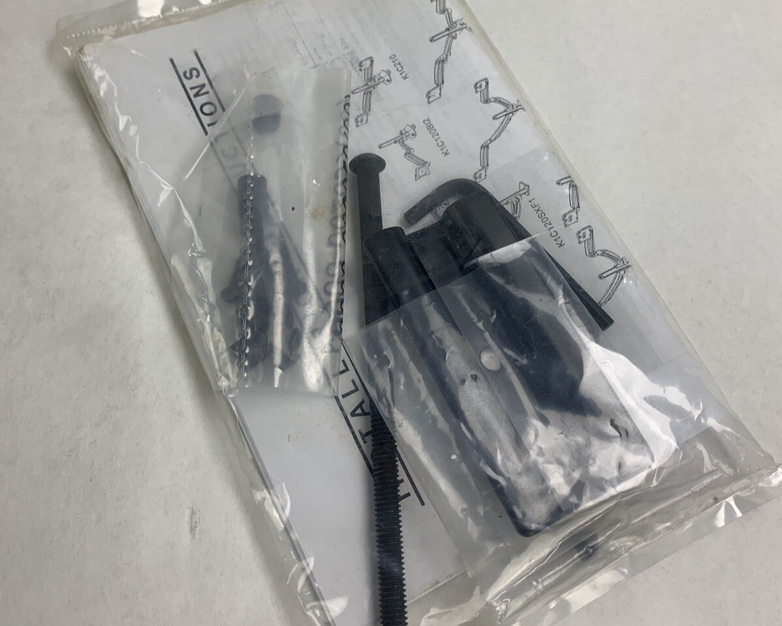 Chief K1C110B K1C Dynamic Column Monitor Mount Black New Open Box