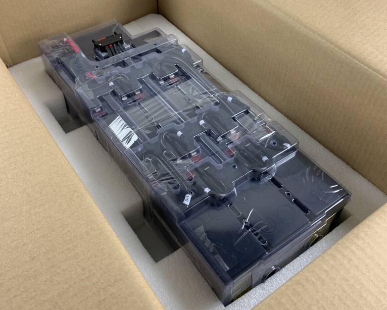 IBM 00FP798 8/11KVA Battery Box Opened Old Stock MFG 02/2022 Recharge 11/2022