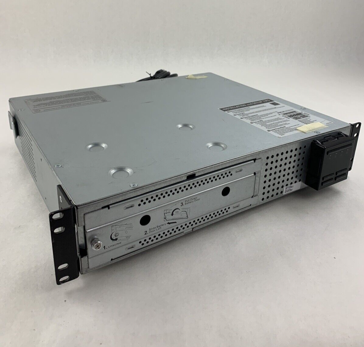 APC SMT750RM2U Smart UPS 750 Battery Backup No Battery Tested