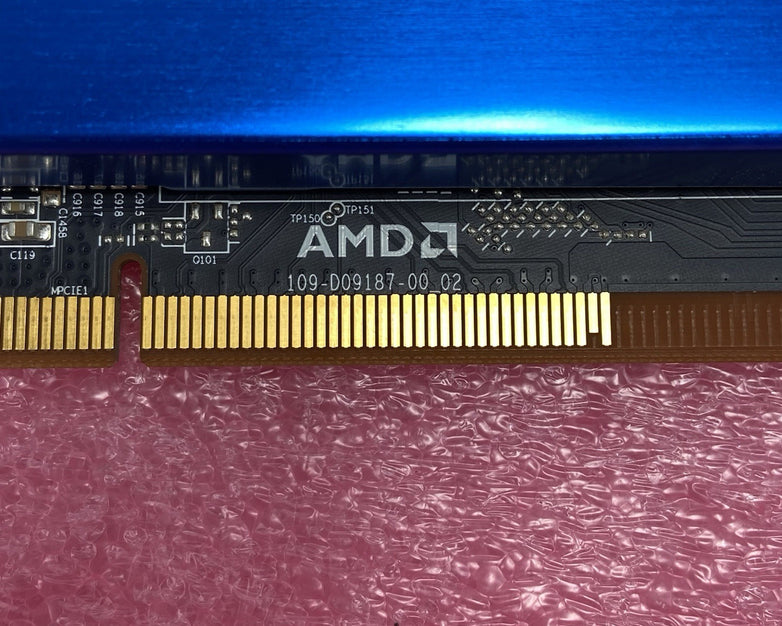 Radeon Pro WX 3100 PCIe x16 4GB GDDR5 Full Height Graphics Card 190-D09187-00_02