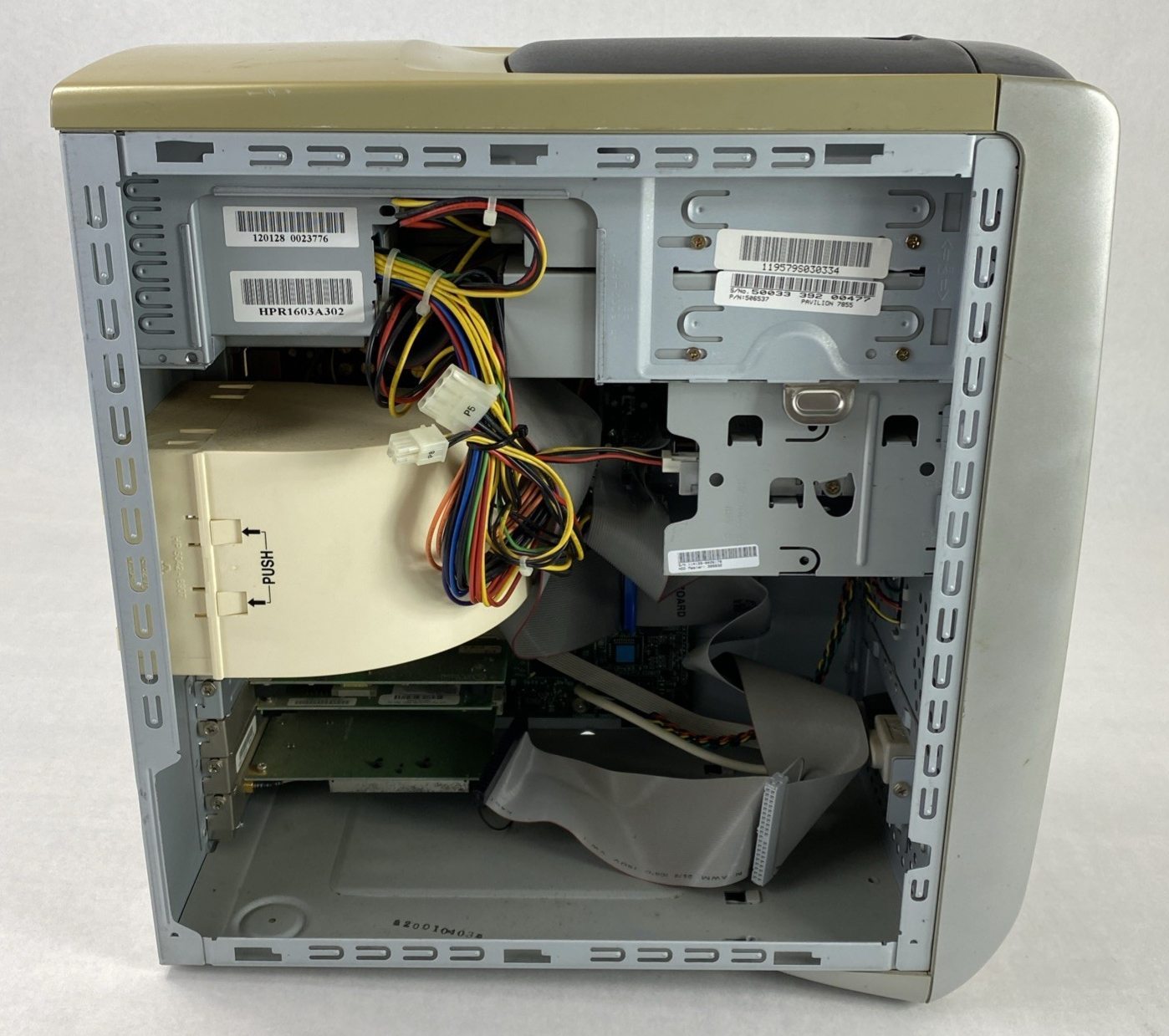 HP Pavilion 7855 MT Intel Pentium III 1.00GHz 128MB RAM No HDD No OS