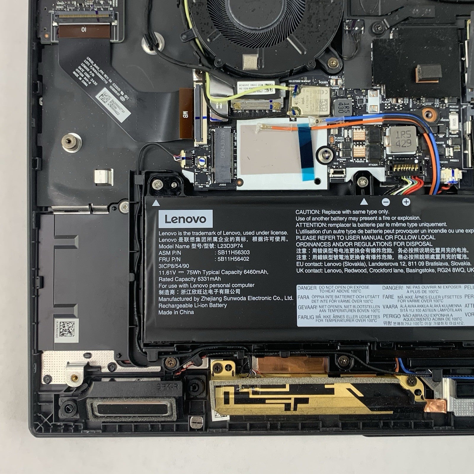 Lenovo ThinkPad P16s Gen3 Ultra 7 155H 1.4 GHz 32 GB RAM Heat Spots No OS/SSD/AC12