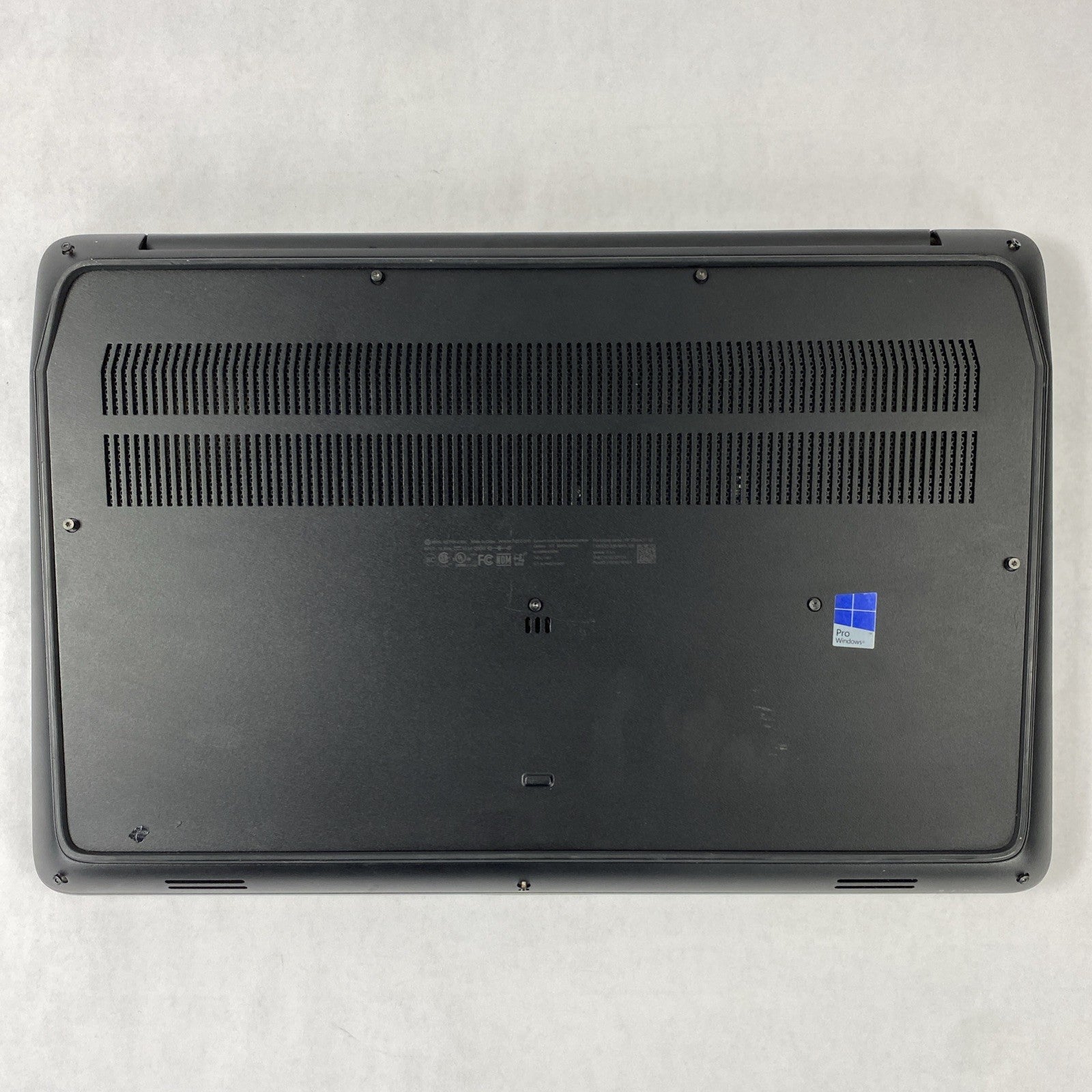HP ZBook 17 G3 Intel Xeon E3 1535M V5 2.9GHz 16GB RAM 17.3" No SSD/OS/AC/Batt9