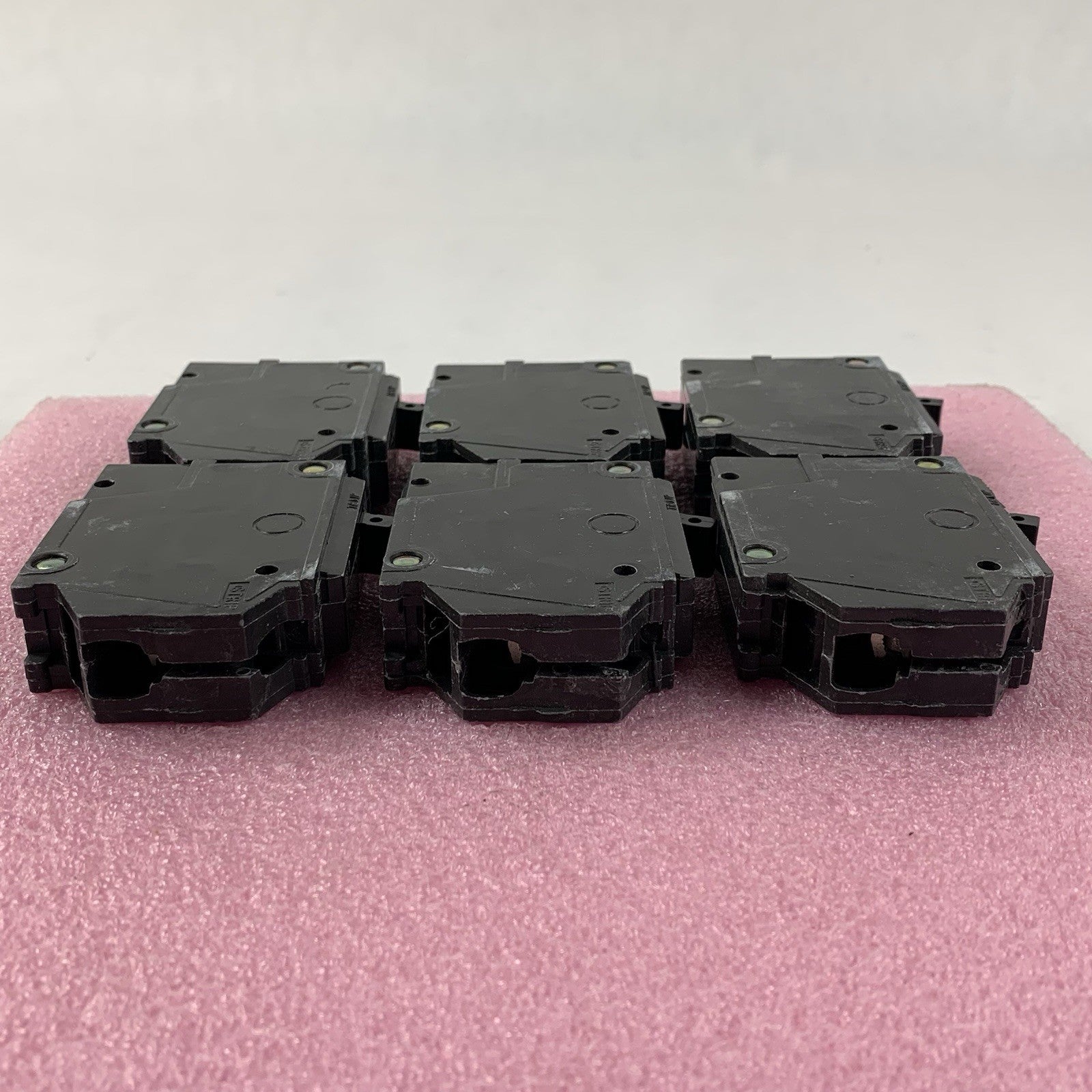 GE RT-692 THQB120 Circuit Breaker 1 Pole 20 Amp Untested Lot of 6x6