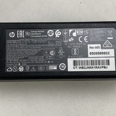 Lot of 38 HP PPP019L-S 65W AC DC Adapter Charger