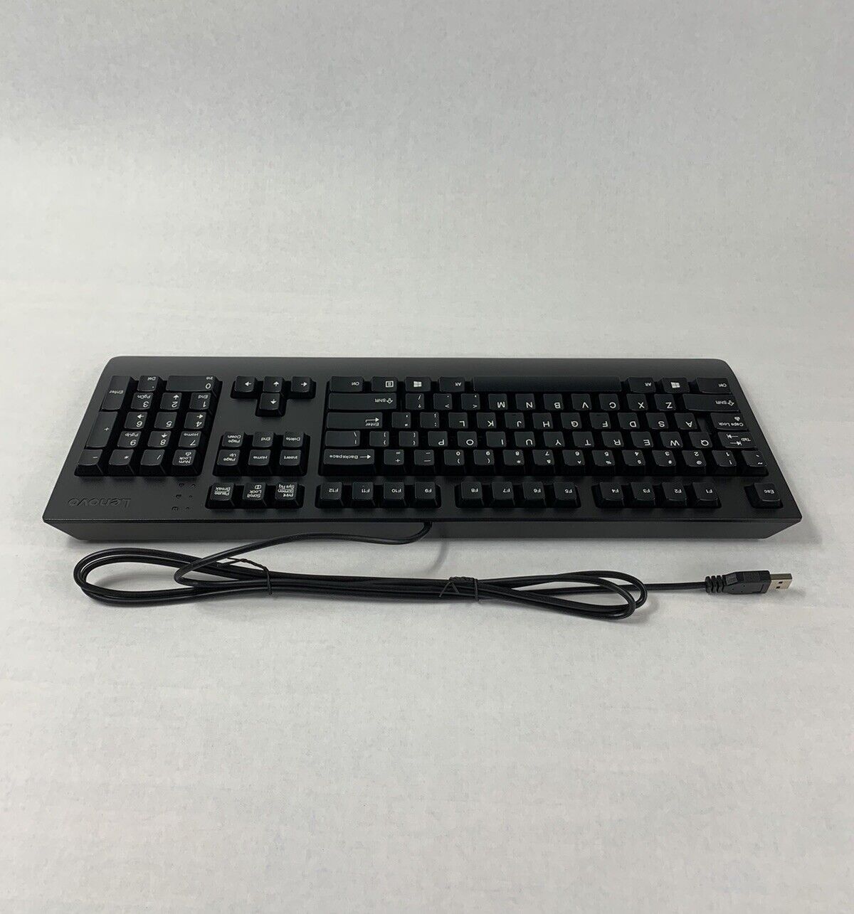 Lenovo Traditional USB Wired Keyboards 00XH688 KBBH21 (Lot of 3)