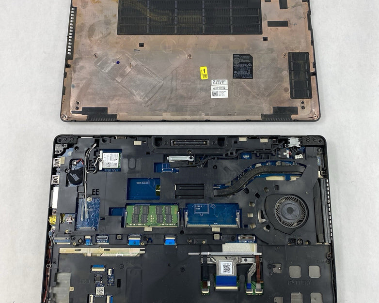 Dell Latitude E5570 15.6" i5-6300U 2.4GHz 8GB RAM No SSD/OS/AC - READ